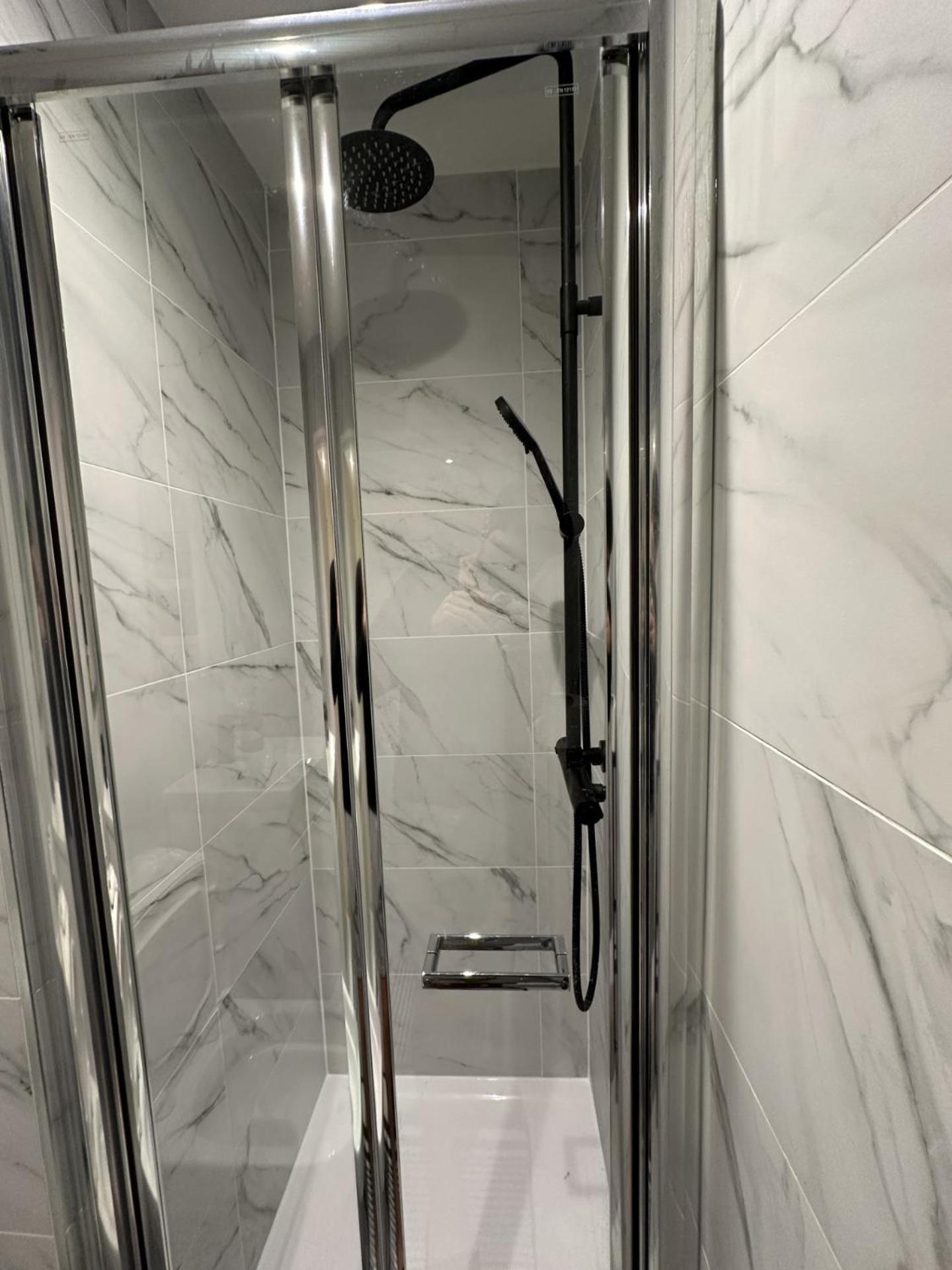 Brand New Suit Room 10 Min To Walk Central Line! Woodford Eksteriør billede